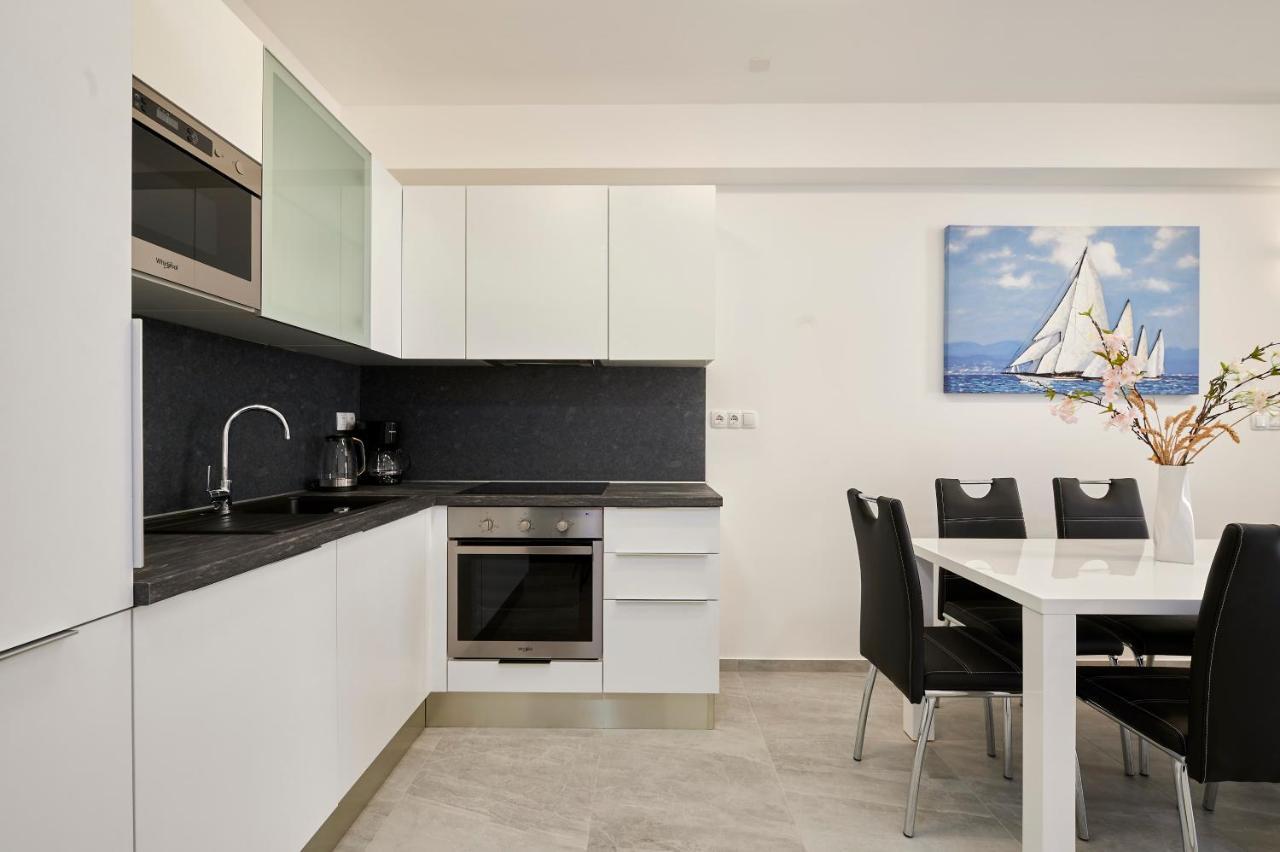 Apartment Gaby 3 Trogir Bagian luar foto