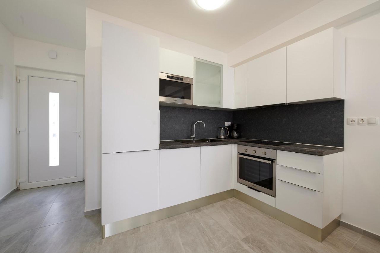 Apartment Gaby 3 Trogir Bagian luar foto