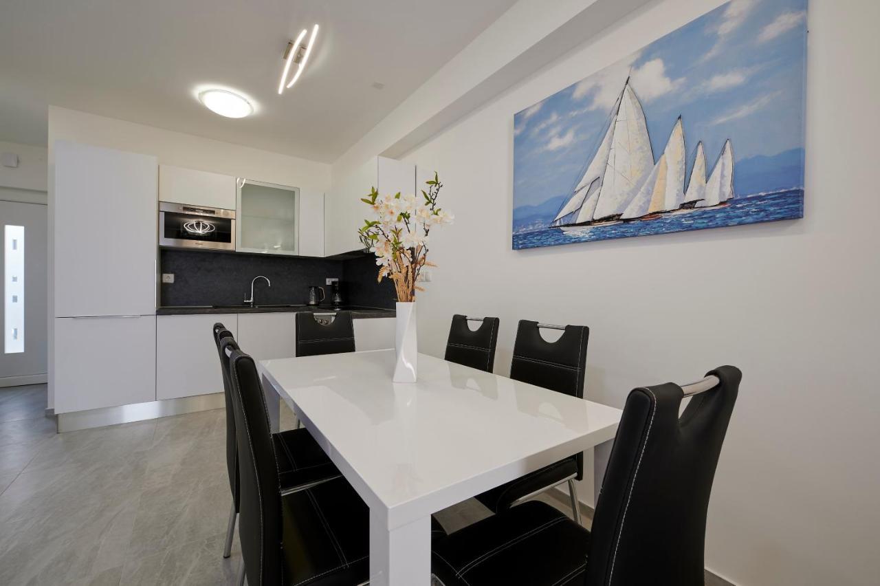 Apartment Gaby 3 Trogir Bagian luar foto