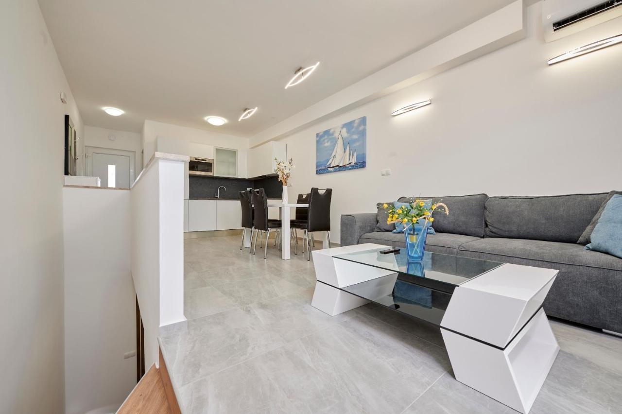 Apartment Gaby 3 Trogir Bagian luar foto